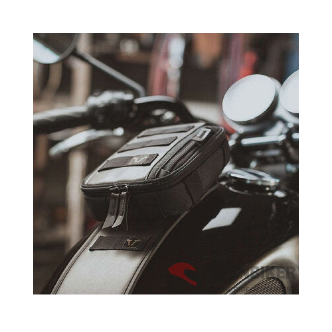 Triumph Bonneville/Thruxton लगेज - लेजेंड गियर टैंक स्ट्रैप - SW-Motech