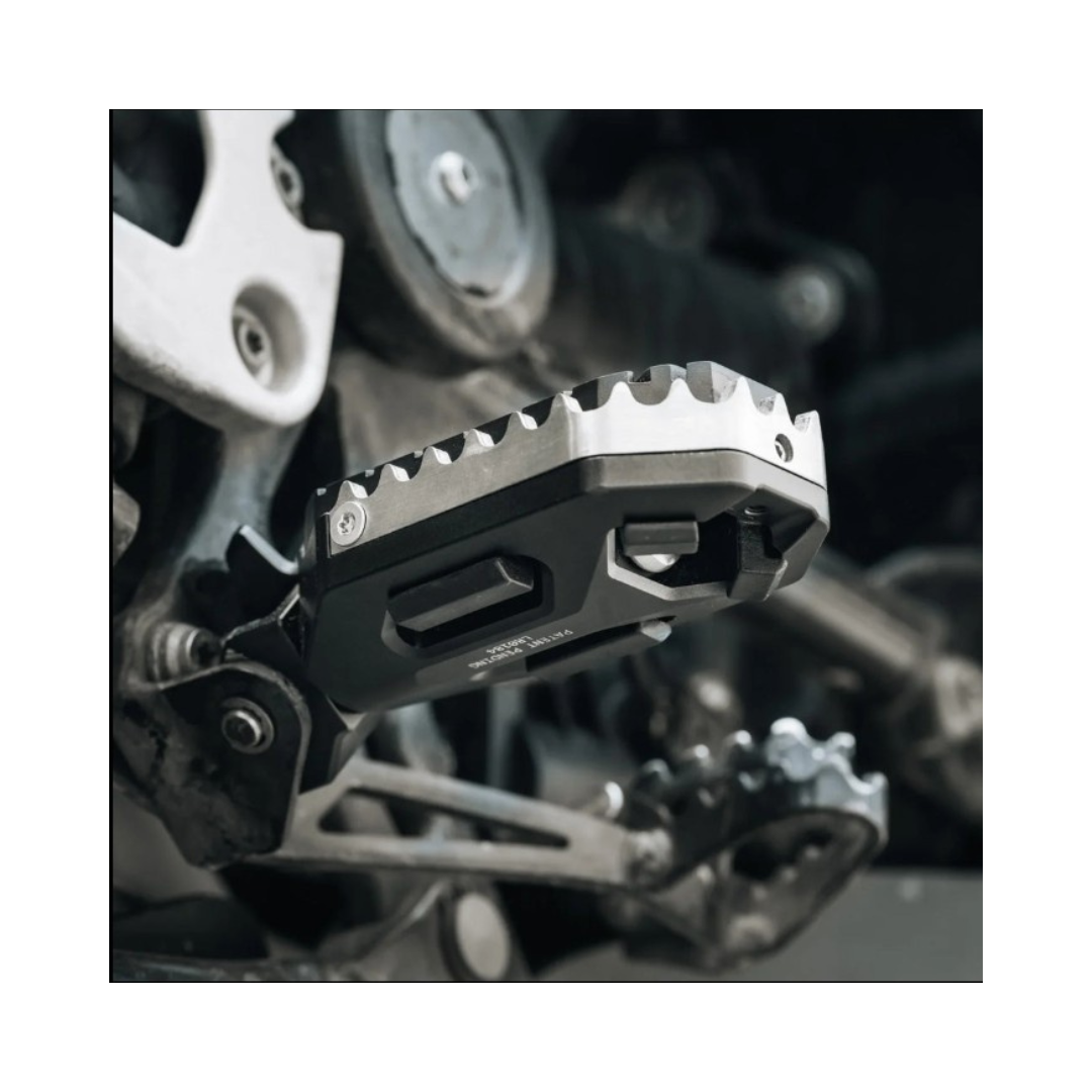 MotoPegs® For BMW - Lone Rider