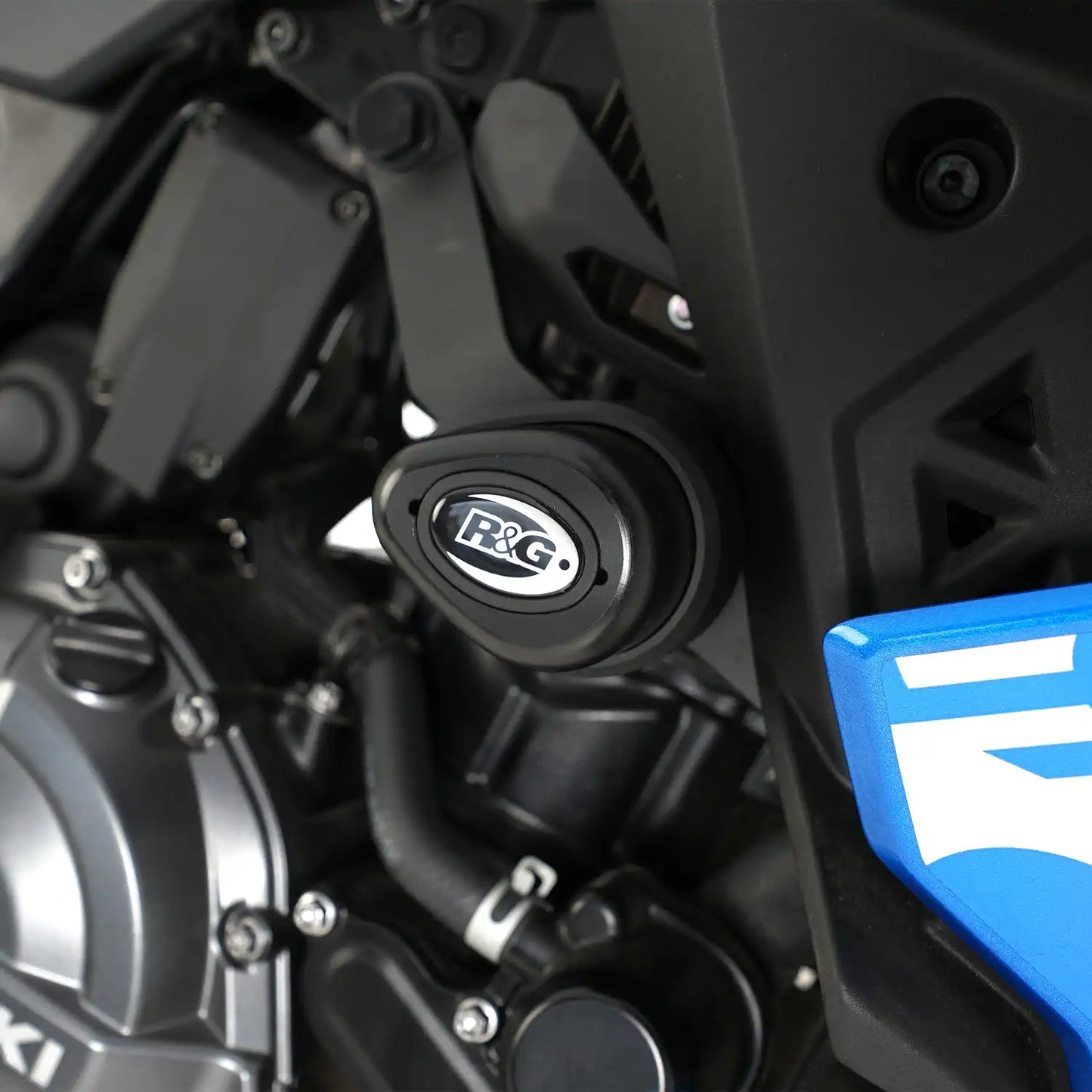 Crash Protectors Aero Style For Suzuki GSX-8R-R&G