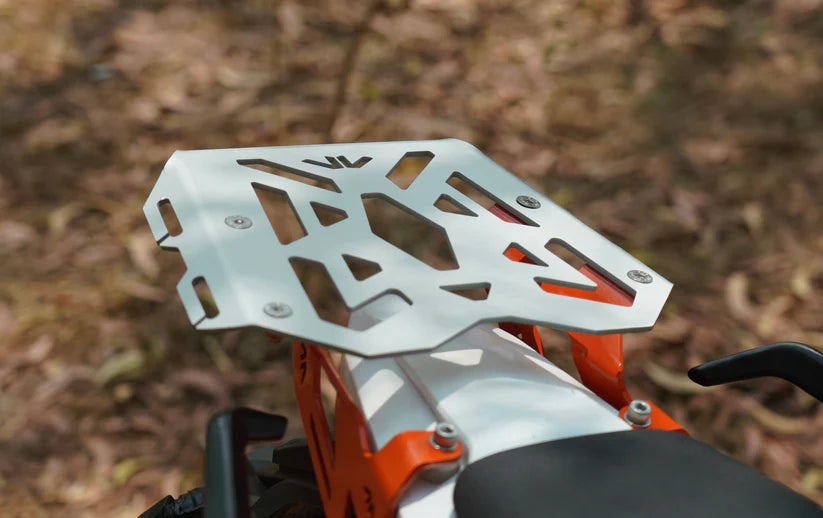 टॉप रैक एल्युमिनियम ऑरेंज KTM एडवेंचर 390/250 2025-मोटौरन