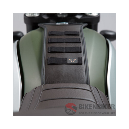 ಡುಕಾಟಿ ಸ್ಕ್ರ್ಯಾಂಬ್ಲರ್ ಲಗೇಜ್ - ಲೆಜೆಂಡ್ ಗೇರ್ ಟ್ಯಾಂಕ್ ಸ್ಟ್ರಾಪ್ - SW-ಮೋಟೆಕ್