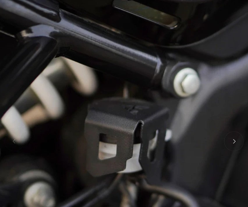 Brake Oil Reservoir Cover Black For Royal Enfield Guerrilla450 - Auto Engina