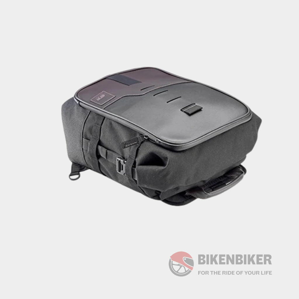 Crm101 Rucksack & Saddle Bag 18 Litres - Givi Saddlebags
