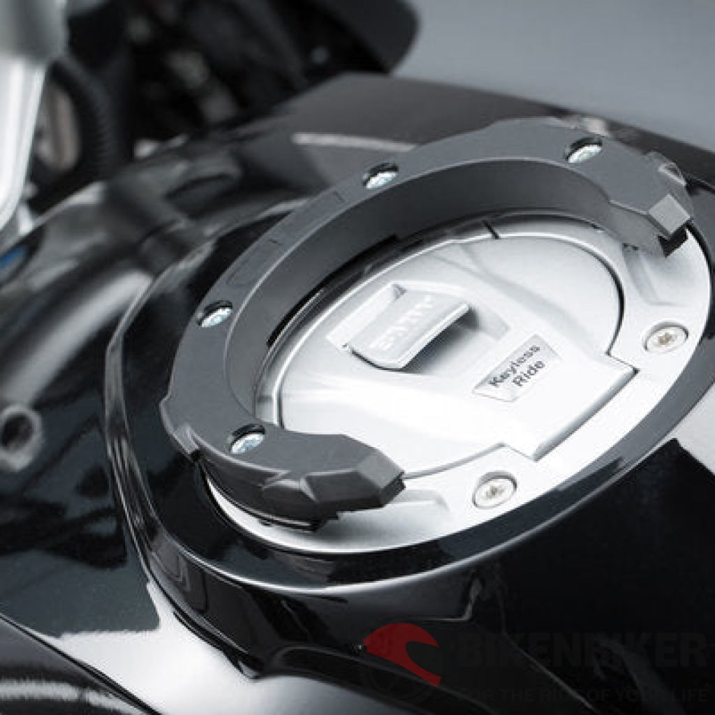 Ducati Multistrada Luggage - Quick Lock Evo Tank Ring Sw-Motech