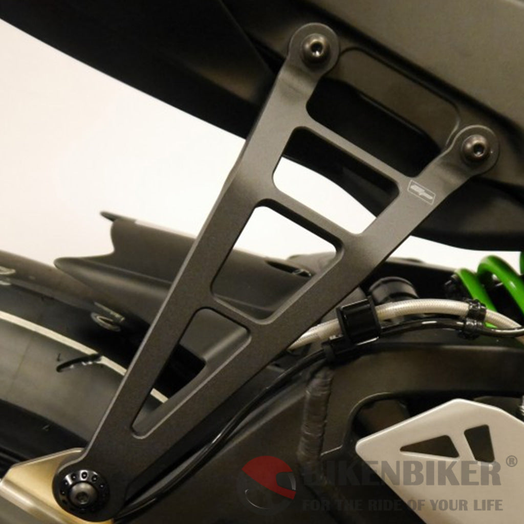 Kawasaki Ninja Zx10R Exhaust Hanger/Blanking Plate Kit 2016 + Evotech Performance Protection