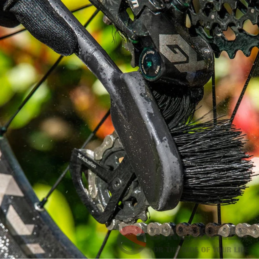 Muc-Off Tyre Cassette Brush – Bikenbiker