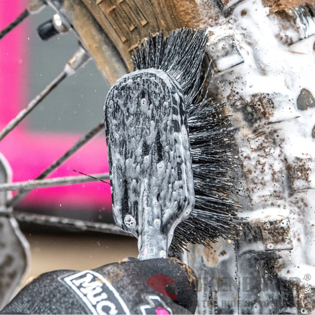 Muc-Off Tyre & Cassette Brush Bike Care
