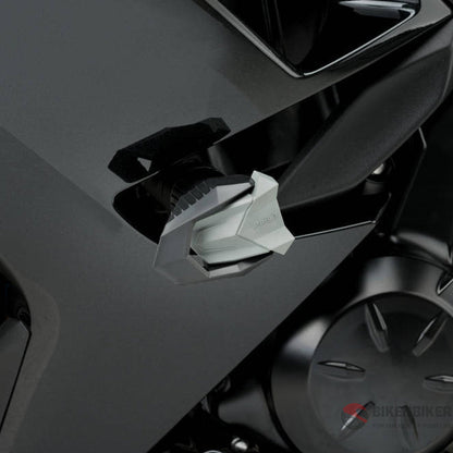 R19 Frame Sliders For Motorcycle Kawasaki Ninja 650 2017+ - Puig Protection