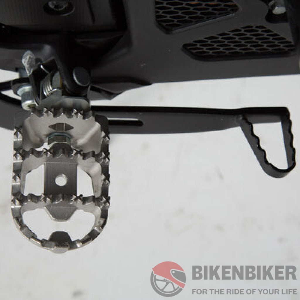 Suzuki V-Strom 650/Ktm 390 Adventure - Ion Footrest Kit Sw-Motech Footpegs