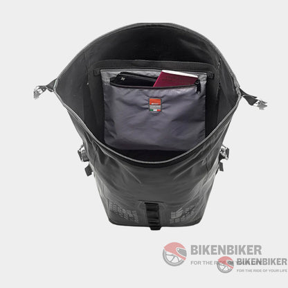 Ut802 Waterproof Motorcycle Rucksack 35 Litres - Givi Bag